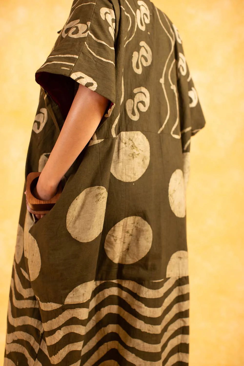 KAI x DYE LAB Agbada - Khaki - Image 4