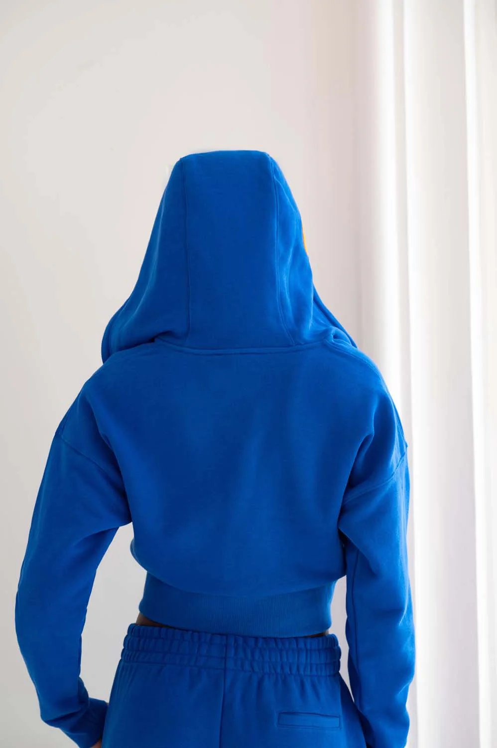 Kaia Logo Embroidered Cotton Zip Up Sweatshirt Cropped Hoodie - Cobalt - Image 3