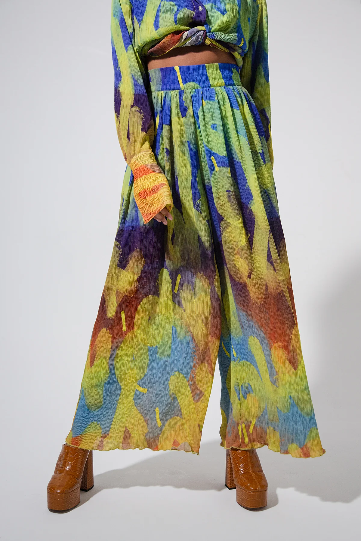 Mawuli Printed Plisse Shirt - Ayo Print Blue - Image 10